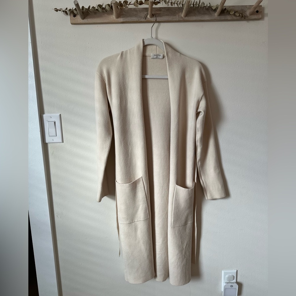 Babaton by Aritzia Ty Cardigan Belted Duster in Cream / Light Birch Size XXS - Picture 8 of 15